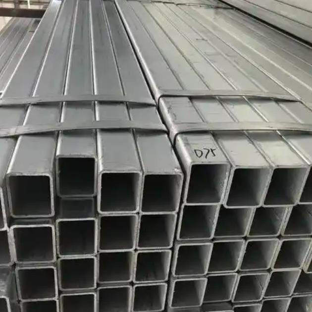 重慶鍍鋅方管源頭發(fā)貨